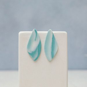 Pendientes de porcelana azul