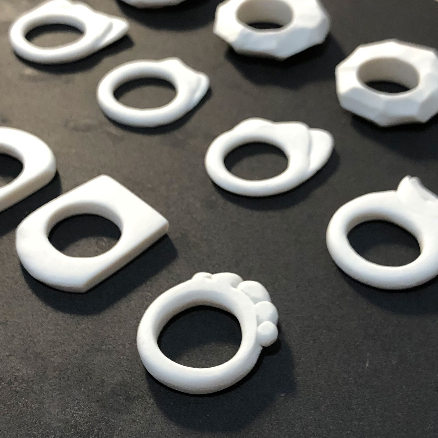 imagen para curso de anillos de porcelana en Madrid