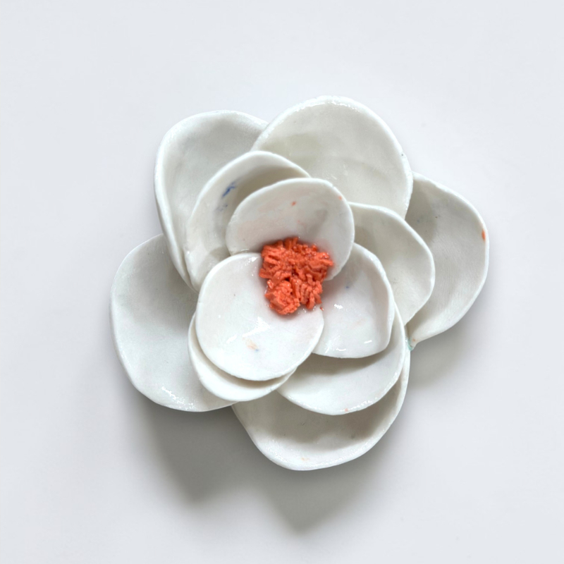 imagen de rosa de porcelana para curso construcción de flores